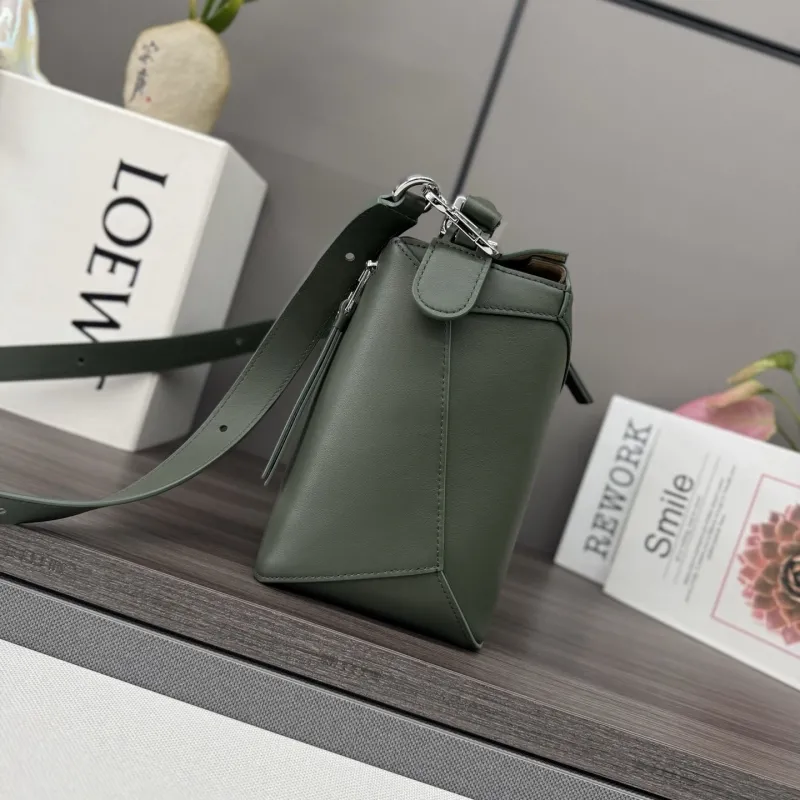 Alternative view of Loewe Puzzle Shoulder Bag Dark Green 308