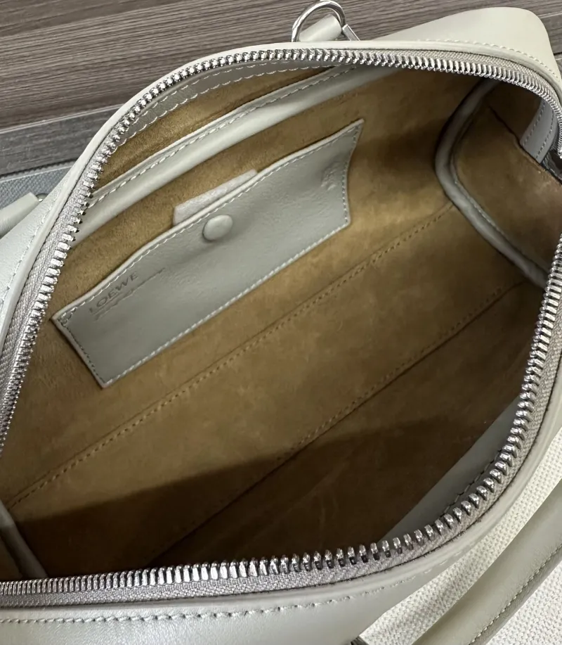 LOEWE 309 Gray Top Handle Leather Bag - Image 8