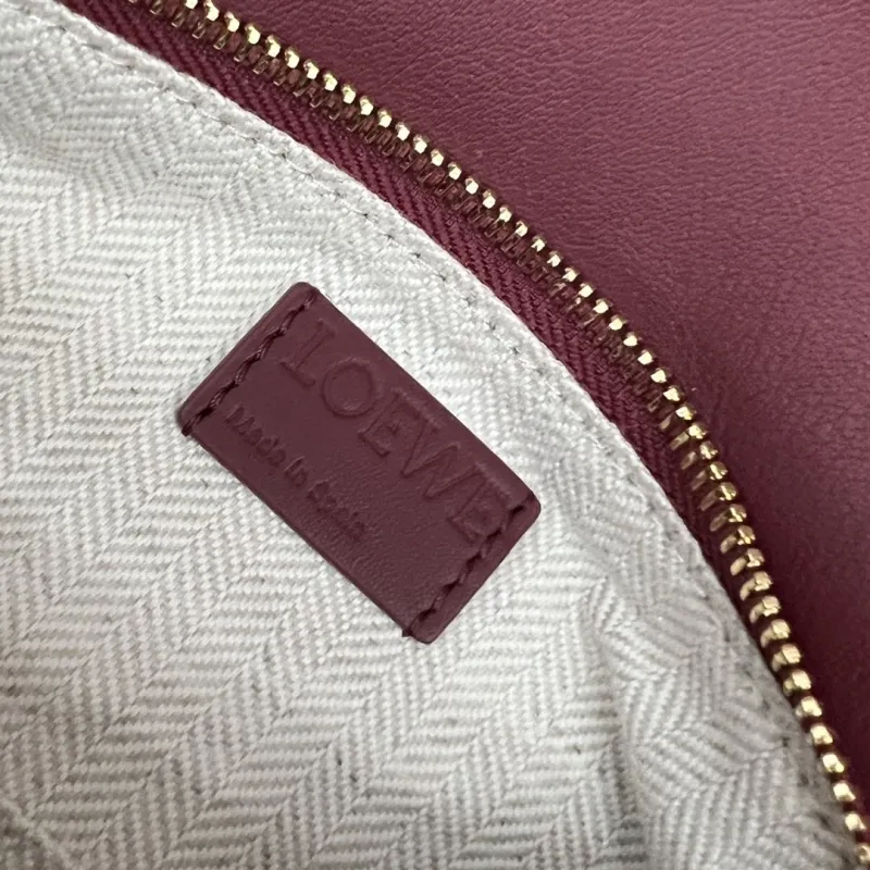 Loewe Burgundy Leather Crossbody Handbag 310 - Image 9