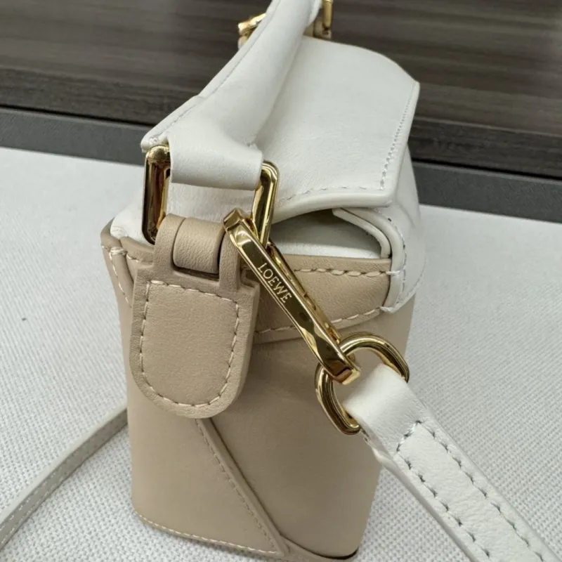 Loewe Beige White Crossbody Handbag 313 - Image 7