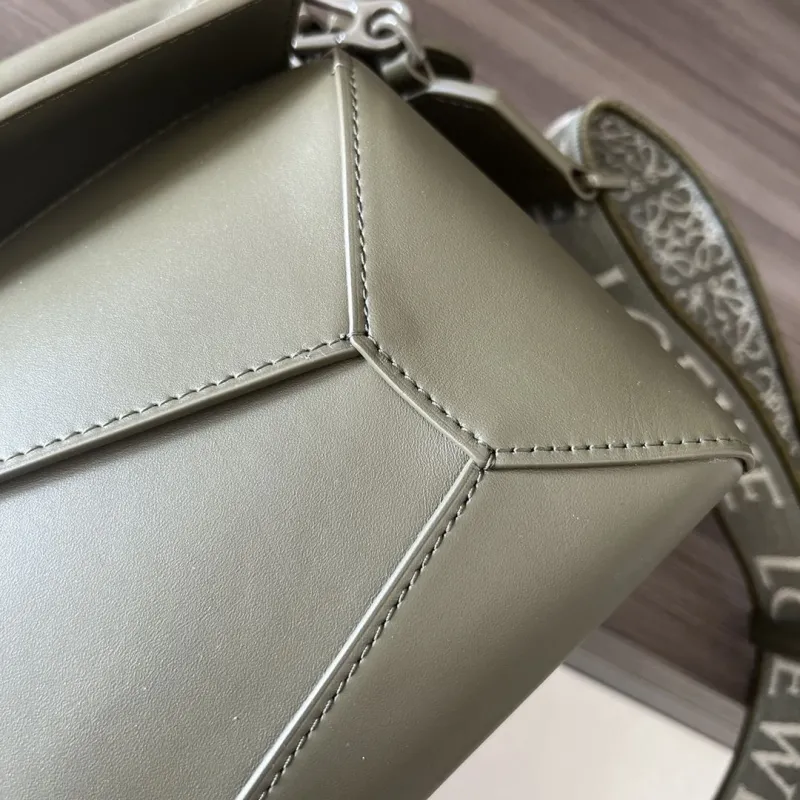 LOEWE Olive Green Puzzle Crossbody Handbag - Image 5