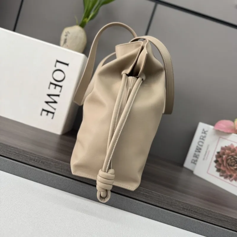 Alternative view of LOEWE Beige Leather Shoulder Bag 324