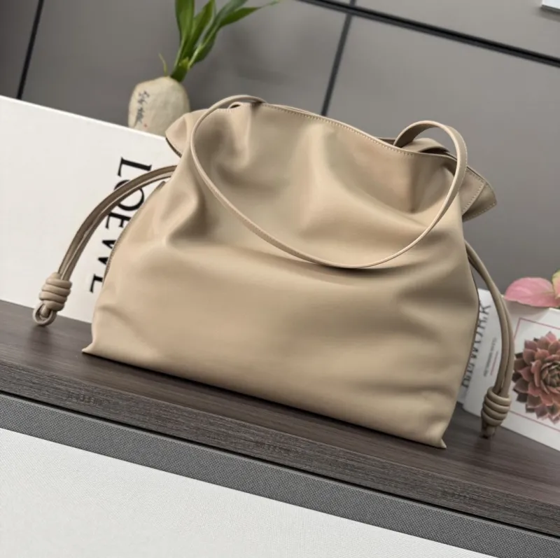 LOEWE Beige Leather Shoulder Bag 324 - Image 3