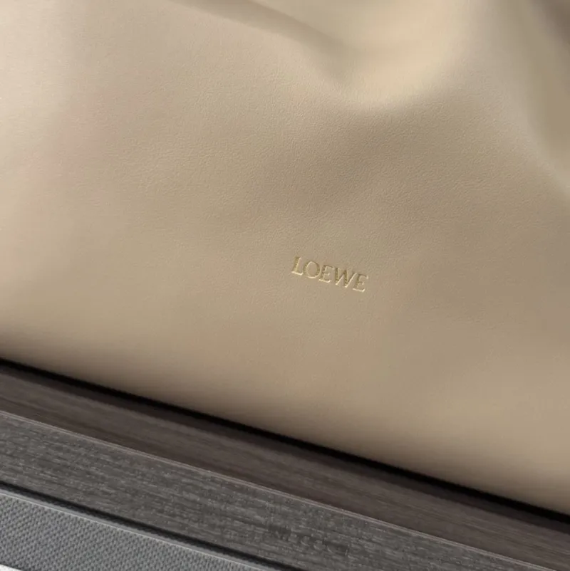 LOEWE Beige Leather Shoulder Bag 324 - Image 5