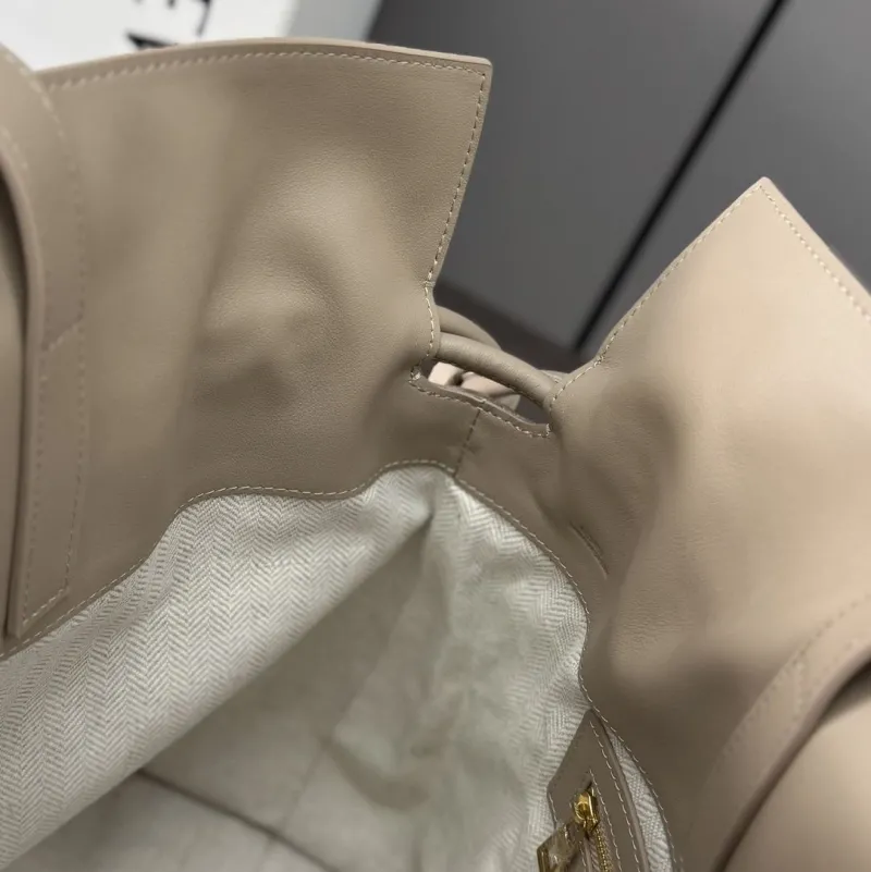 LOEWE Beige Leather Shoulder Bag 324 - Image 7