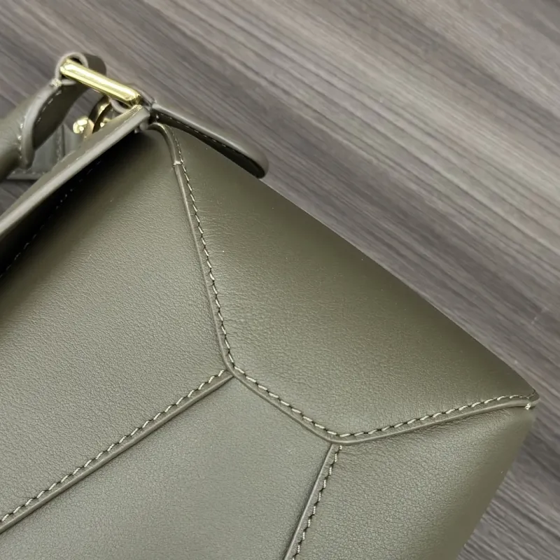 Loewe Olive Green Leather Crossbody Bag 333 - Image 5