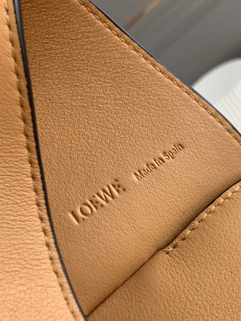 LOEWE Tan Puzzle Hobo Shoulder Bag 336 - Image 6