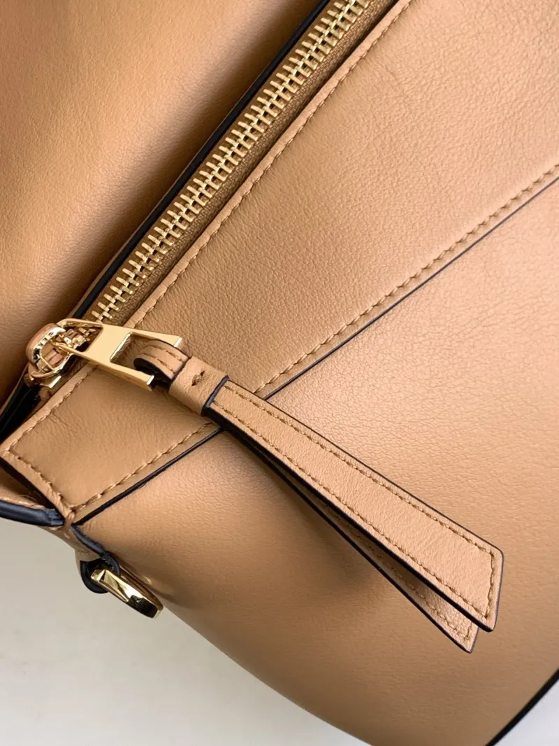LOEWE Tan Puzzle Hobo Shoulder Bag 336 - Image 7