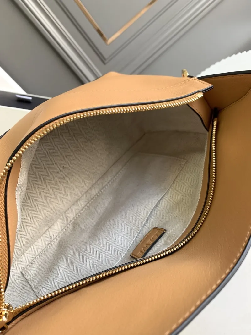 LOEWE Tan Puzzle Hobo Shoulder Bag 336 - Image 8