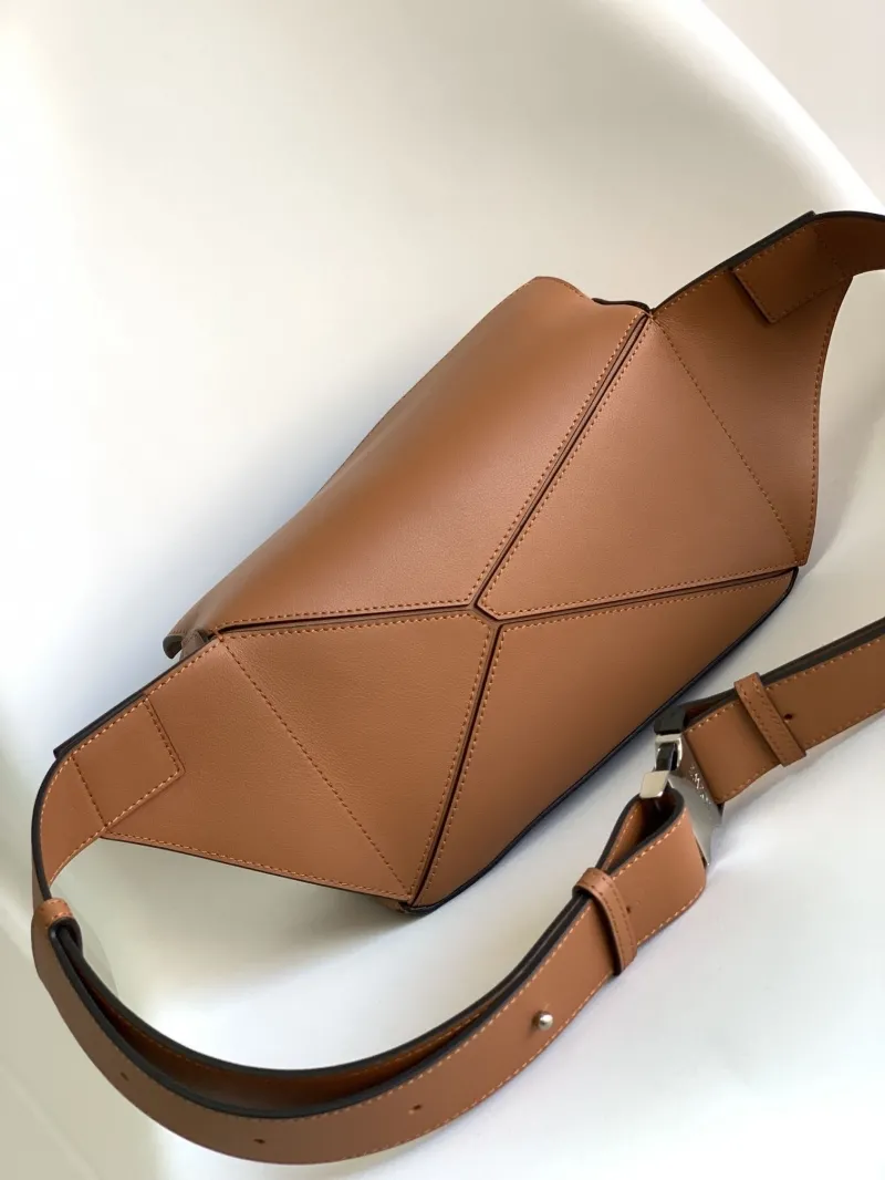 Loewe Tan Leather Sling Bag - Image 3