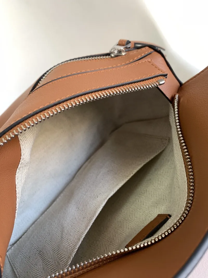 Loewe Tan Leather Sling Bag - Image 8
