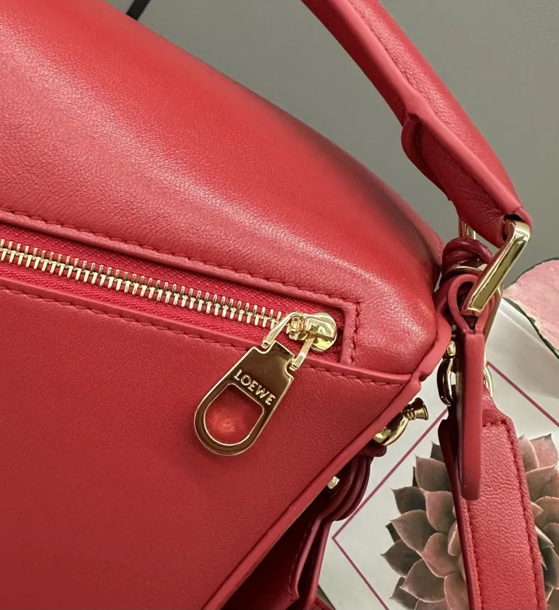 LOEWE Red Leather Top Handle Handbag - Image 7