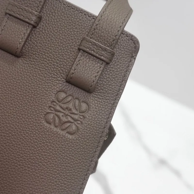 LOEWE Taupe Leather Handbag 378 - Image 5