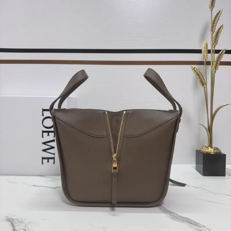 LOEWE Taupe Leather Handbag 378 - Image 6
