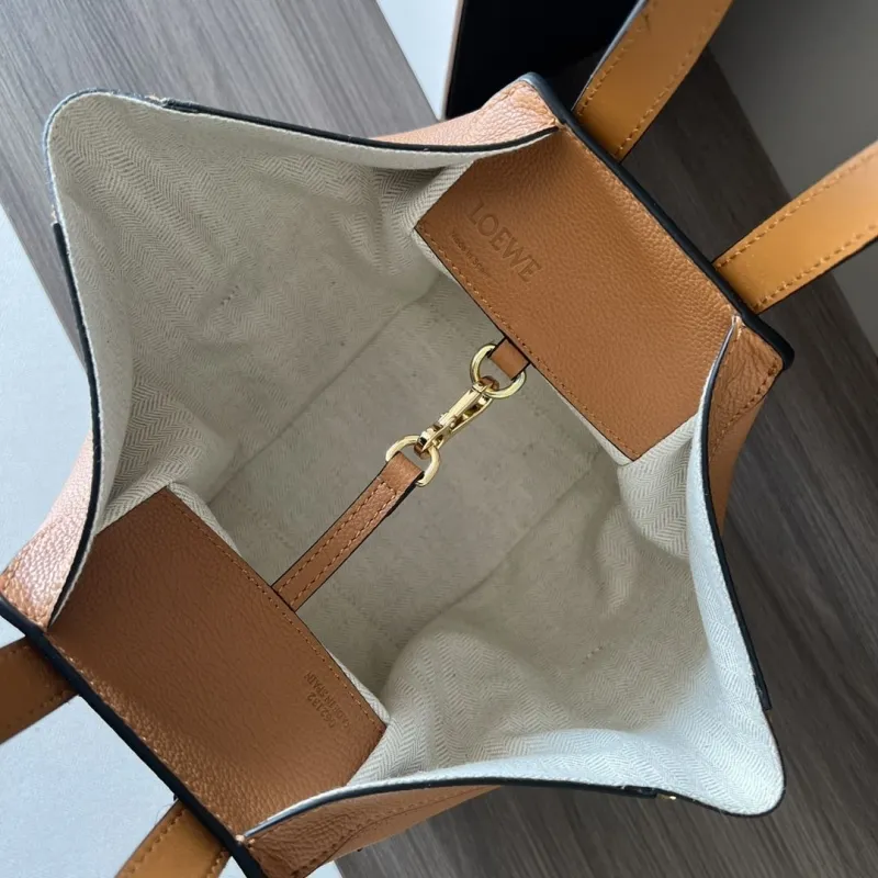 Loewe Tan Leather Handle Bag 381 - Image 9