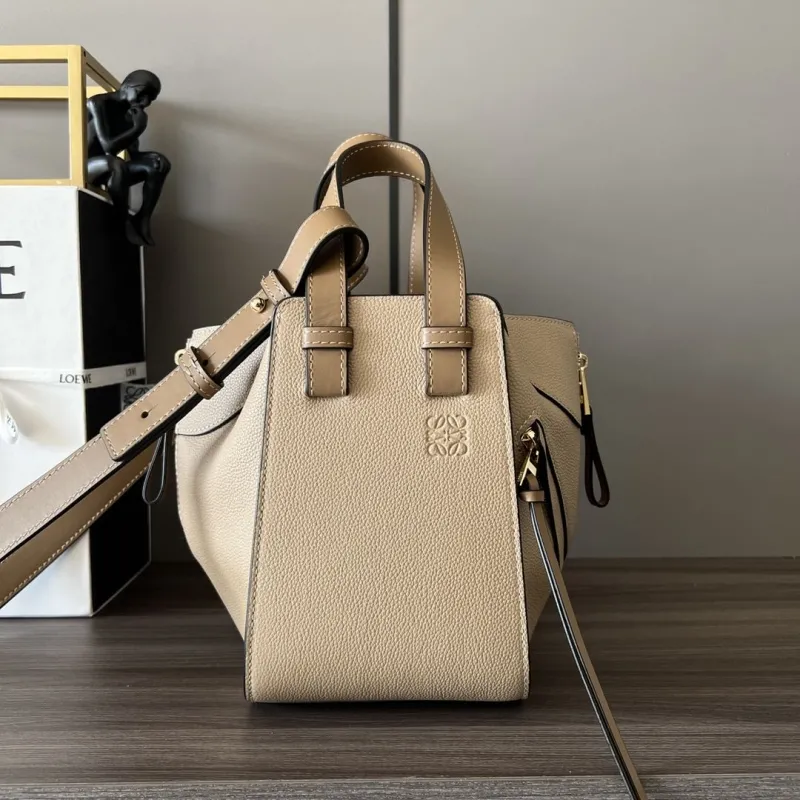 Alternative view of Loewe Beige Leather Crossbody Handbag 382