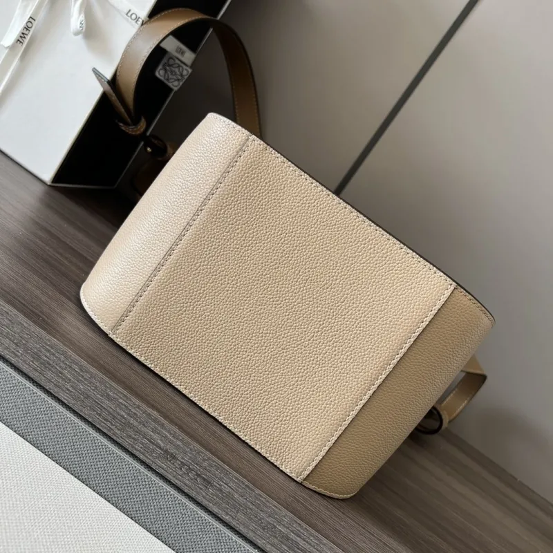 Loewe Beige Leather Crossbody Handbag 382 - Image 5