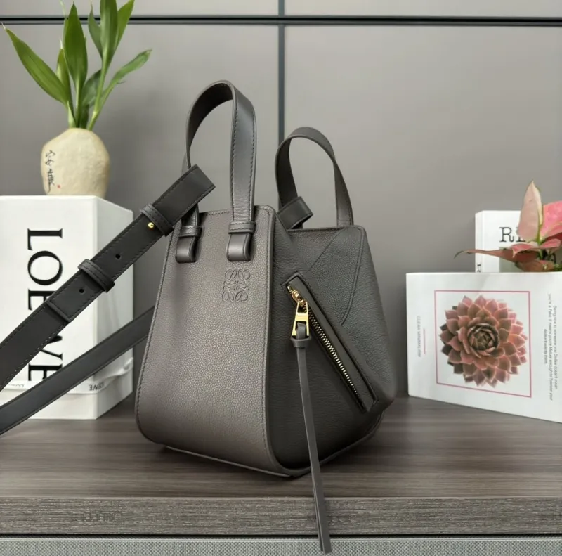 Alternative view of Loewe Gray Leather Handbag 385