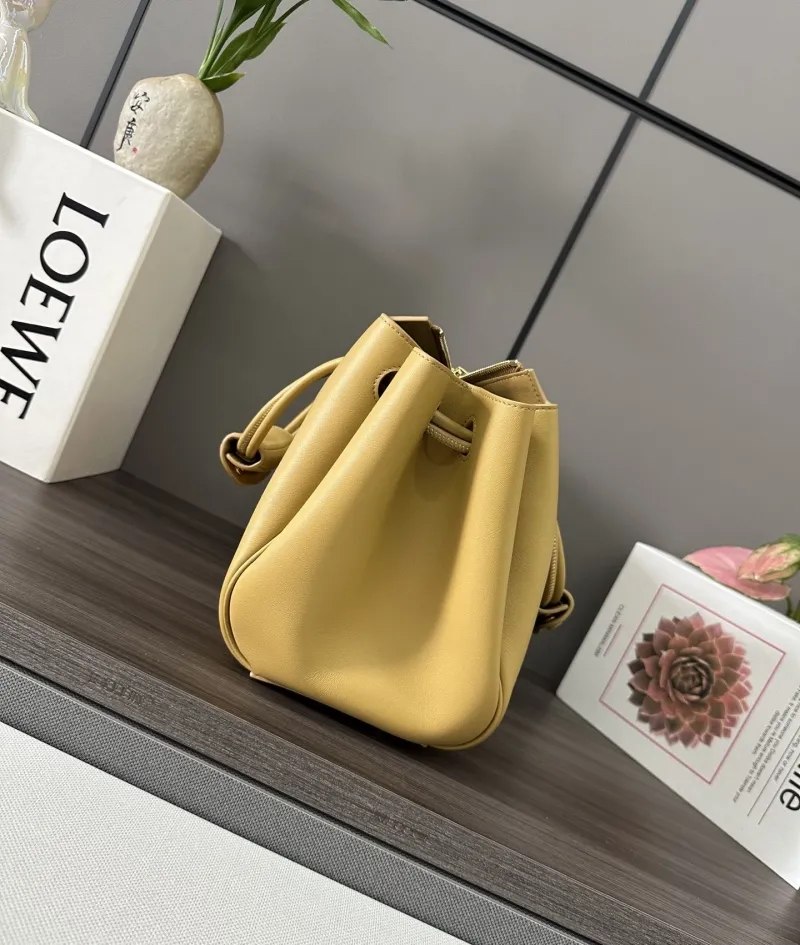 LOEWE Yellow Leather Shoulder Handbag - Image 3