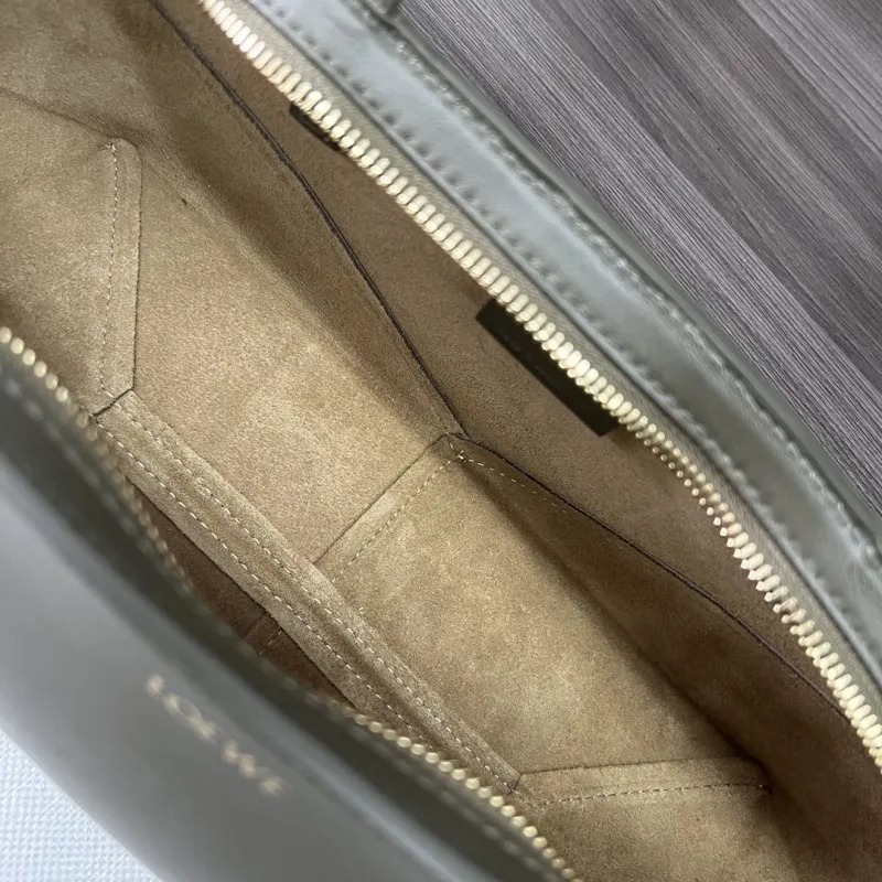LOEWE Gray Leather Tote Bag 390 - Image 8