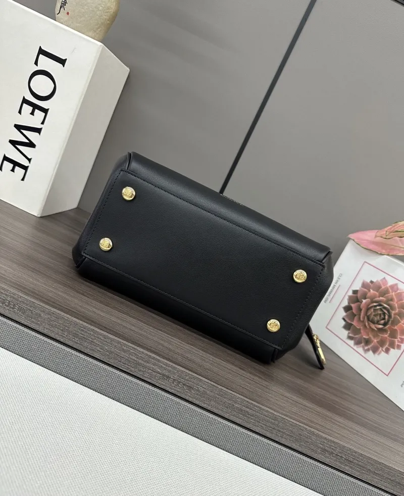 LOEWE Black Leather Handbag - Image 4