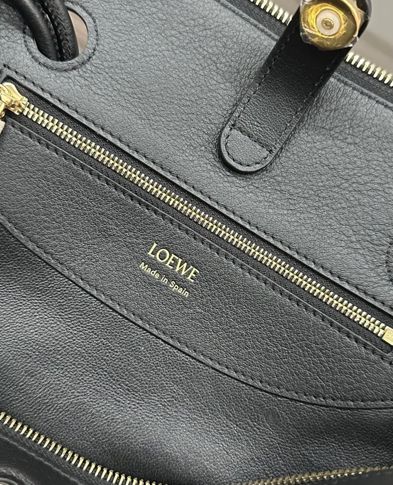 LOEWE Black Leather Handbag - Image 8
