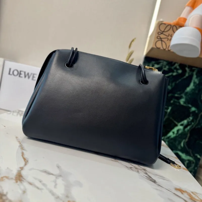 LOEWE Black Leather Shoulder Handbag - Image 3