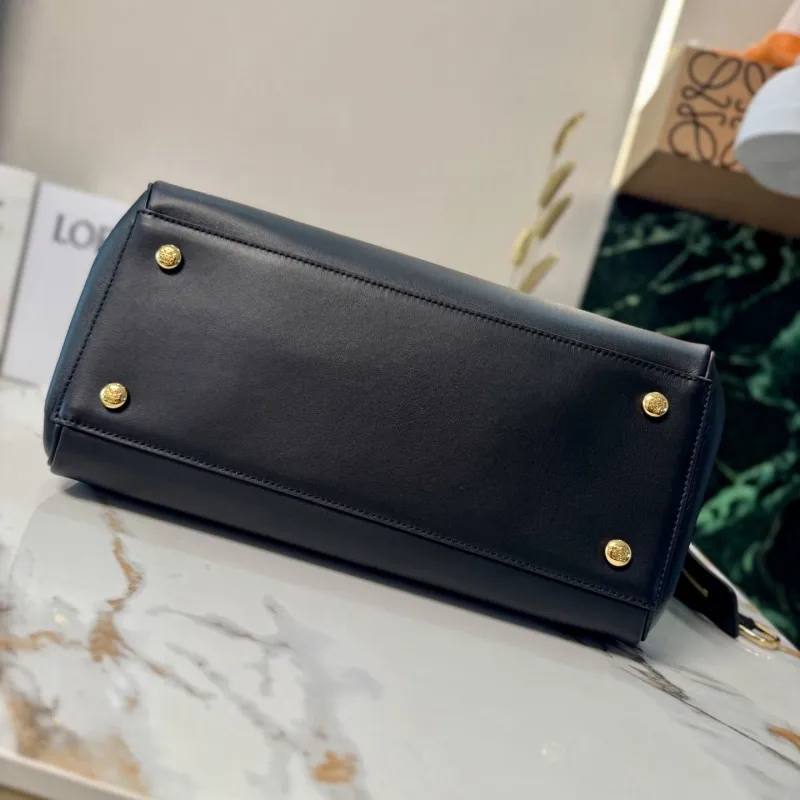LOEWE Black Leather Shoulder Handbag - Image 5