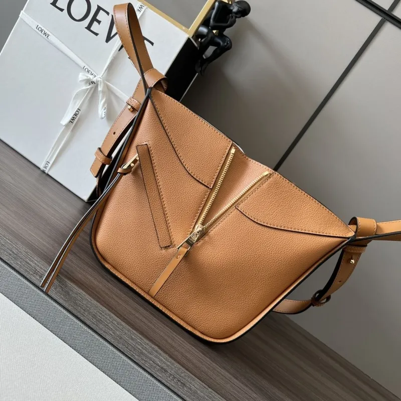 Loewe Tan Leather Small Crossbody Handbag - Image 3