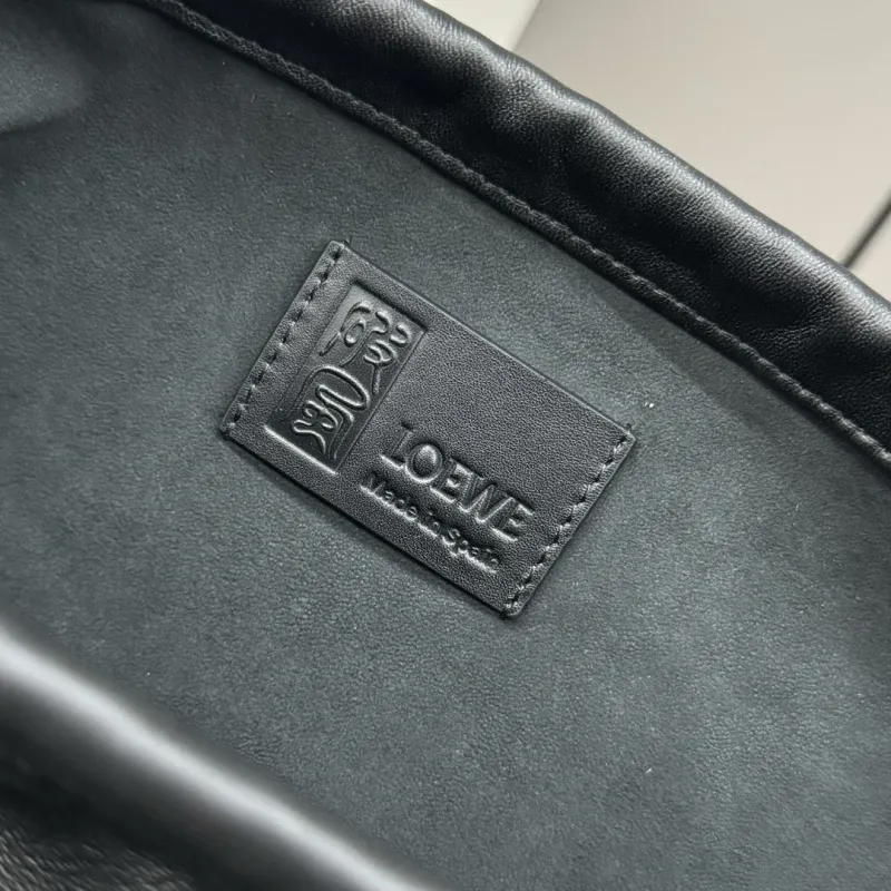 Loewe Black Leather Crossbody Bucket Handbag - Image 9