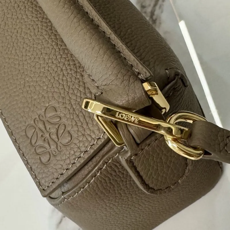 LOEWE Taupe Leather Crossbody Handbag - Image 7