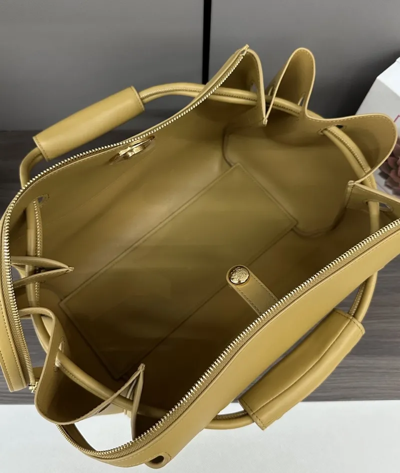 LOEWE Yellow Leather Shoulder Handbag 430 - Image 8