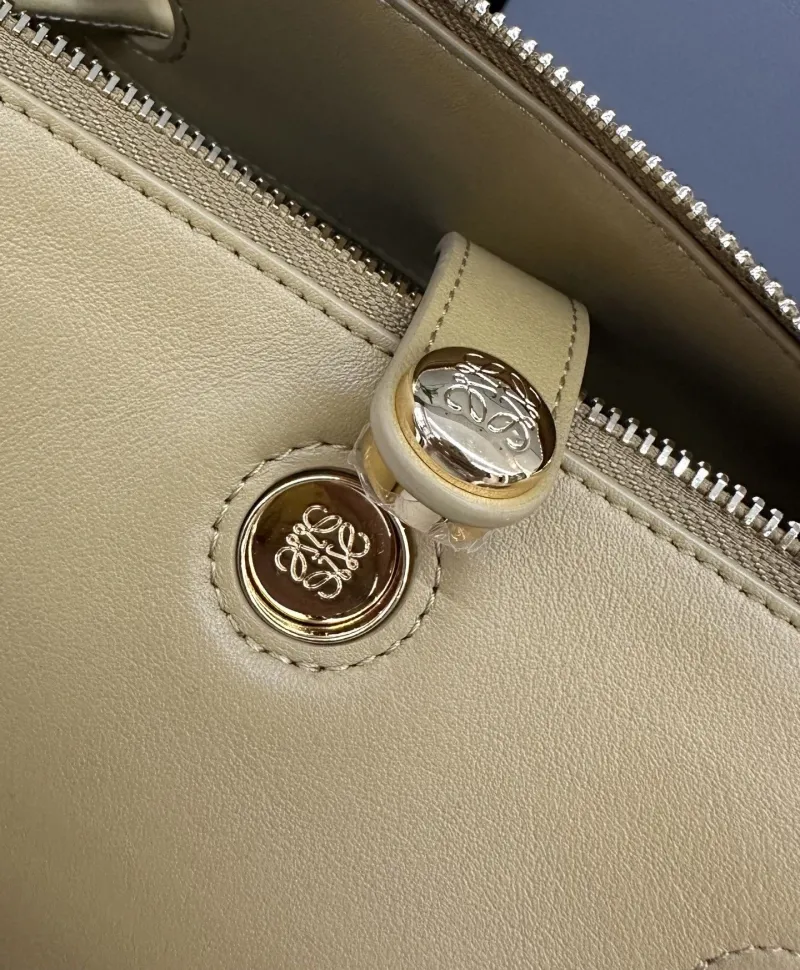 LOEWE Yellow Leather Handbag 431 - Image 5
