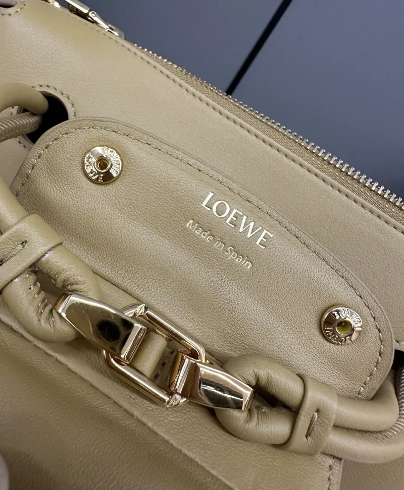 LOEWE Yellow Leather Handbag 431 - Image 7