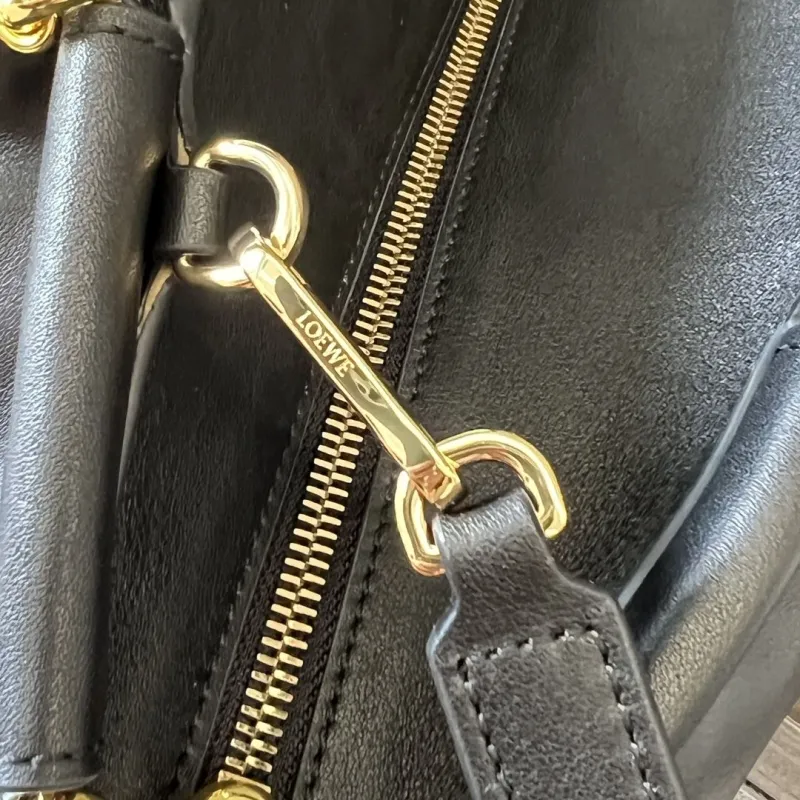 LOEWE Black Leather Chain Shoulder Bag 435 - Image 7