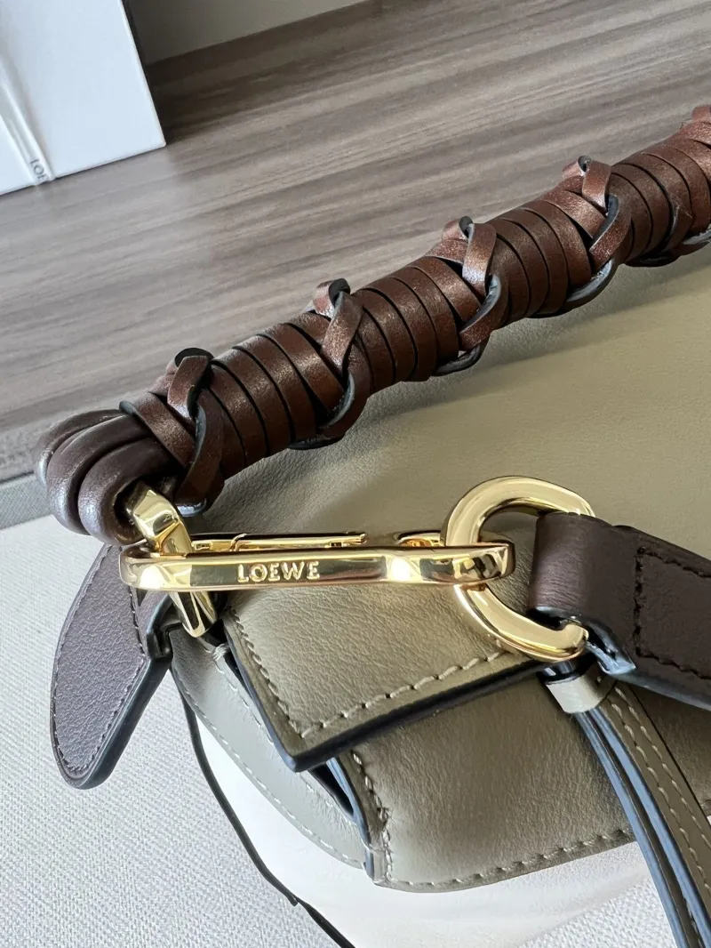 LOEWE Beige Olive Leather Handbag - Image 7