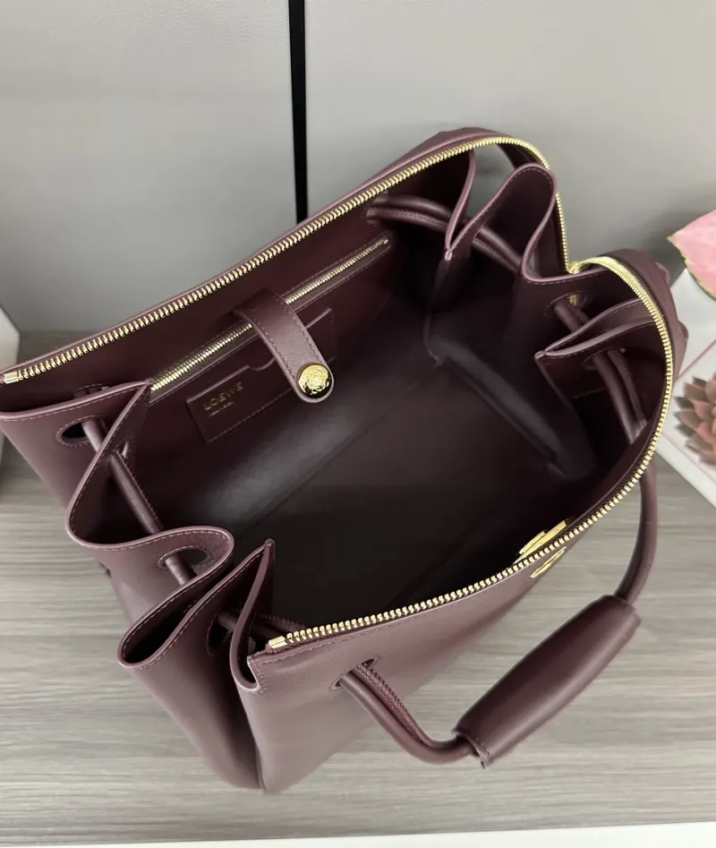 LOEWE Dark Brown Leather Handbag with Strap - Image 8