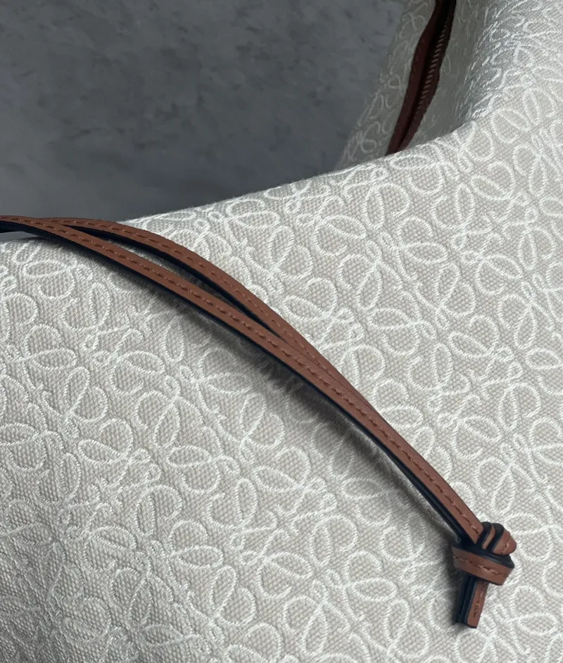 LOEWE Anagram Hobo Bag Light Beige 460 - Image 3