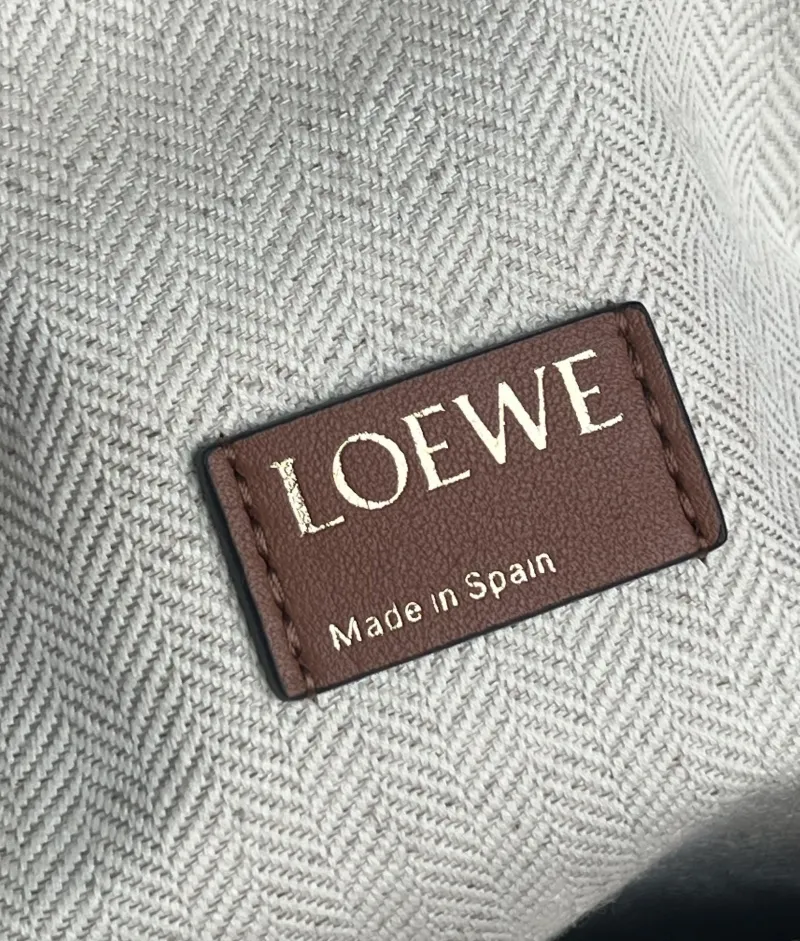 LOEWE Anagram Hobo Bag Light Beige 460 - Image 9