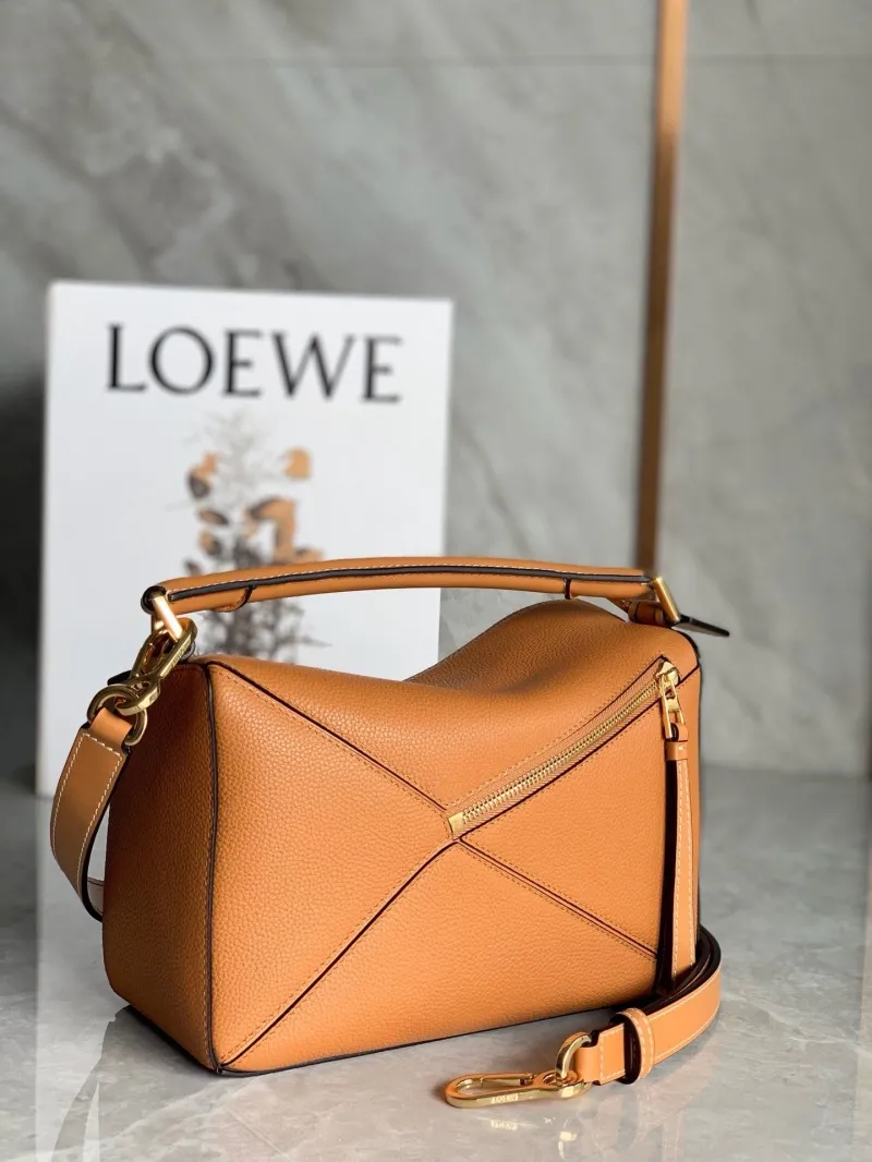 LOEWE Tan Leather Puzzle Handbag - Image 3