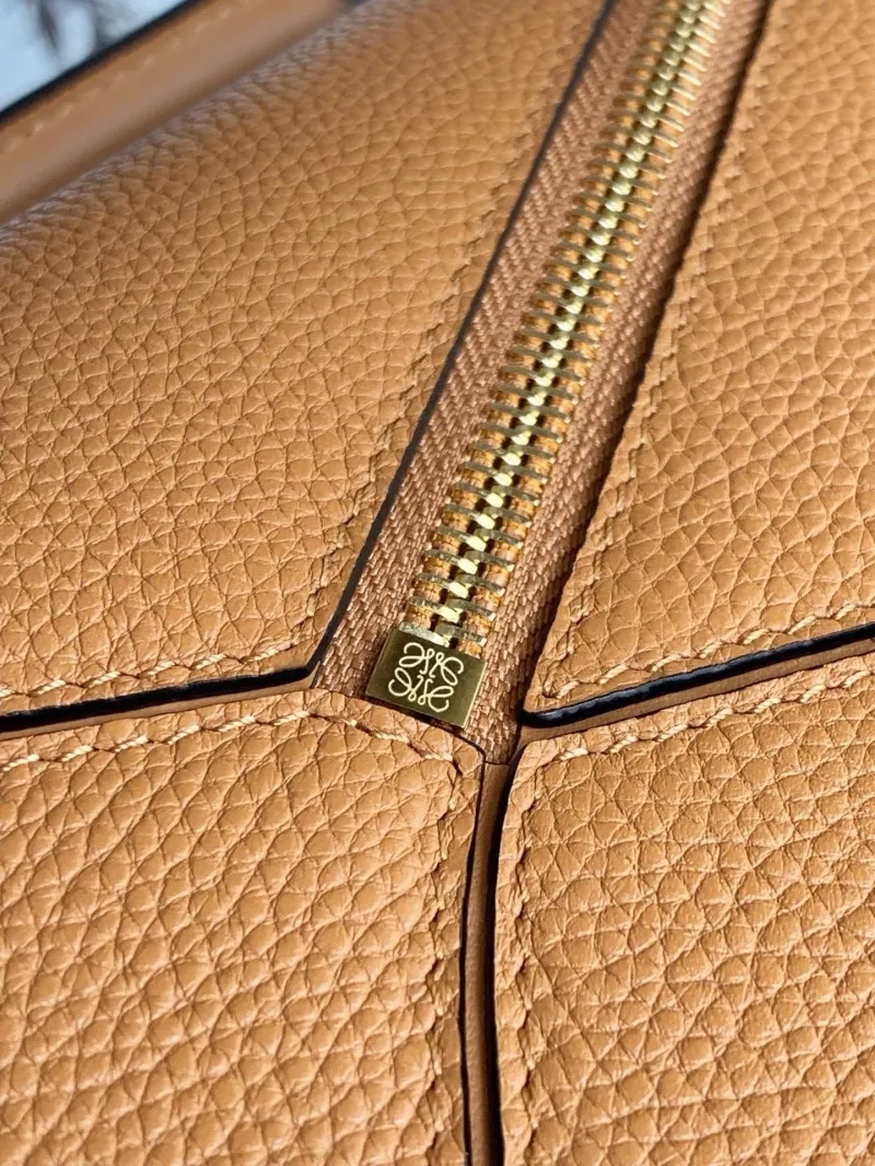 LOEWE Tan Leather Puzzle Handbag - Image 9