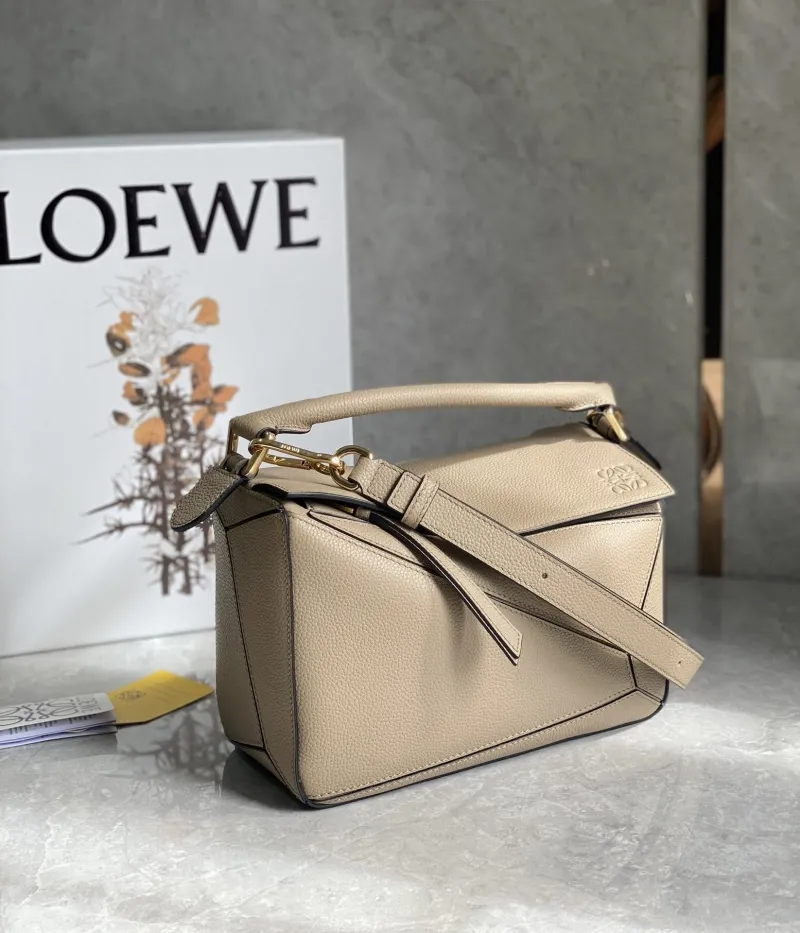 Loewe Beige Leather Puzzle Shoulder Bag - Image 7