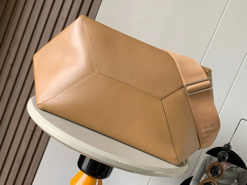 Loewe Tan Leather Handbag 504 - Image 4