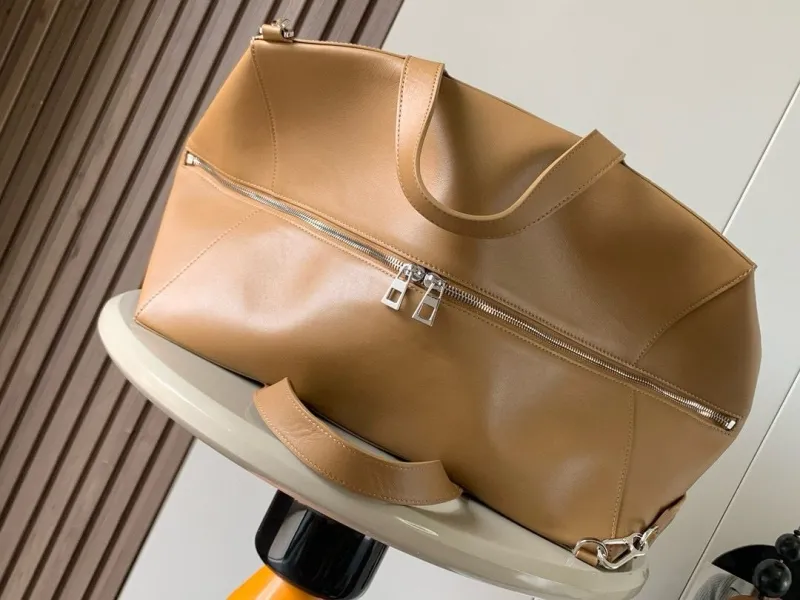 Loewe Tan Leather Handbag 504 - Image 5