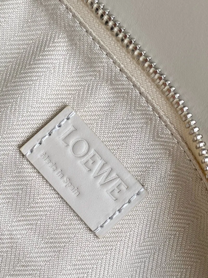 Loewe White Puzzle Shoulder Bag 508 - Image 9