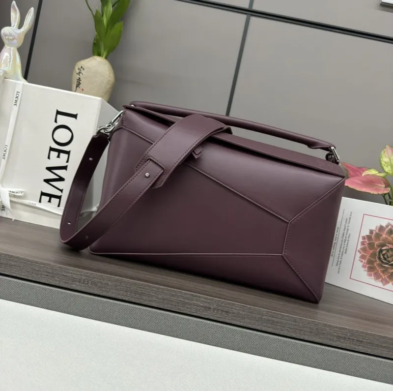 LOEWE Plum Leather Shoulder Bag 515