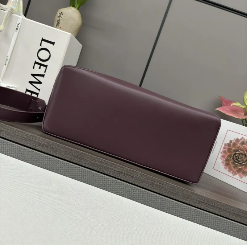 LOEWE Plum Leather Shoulder Bag 515 - Image 4