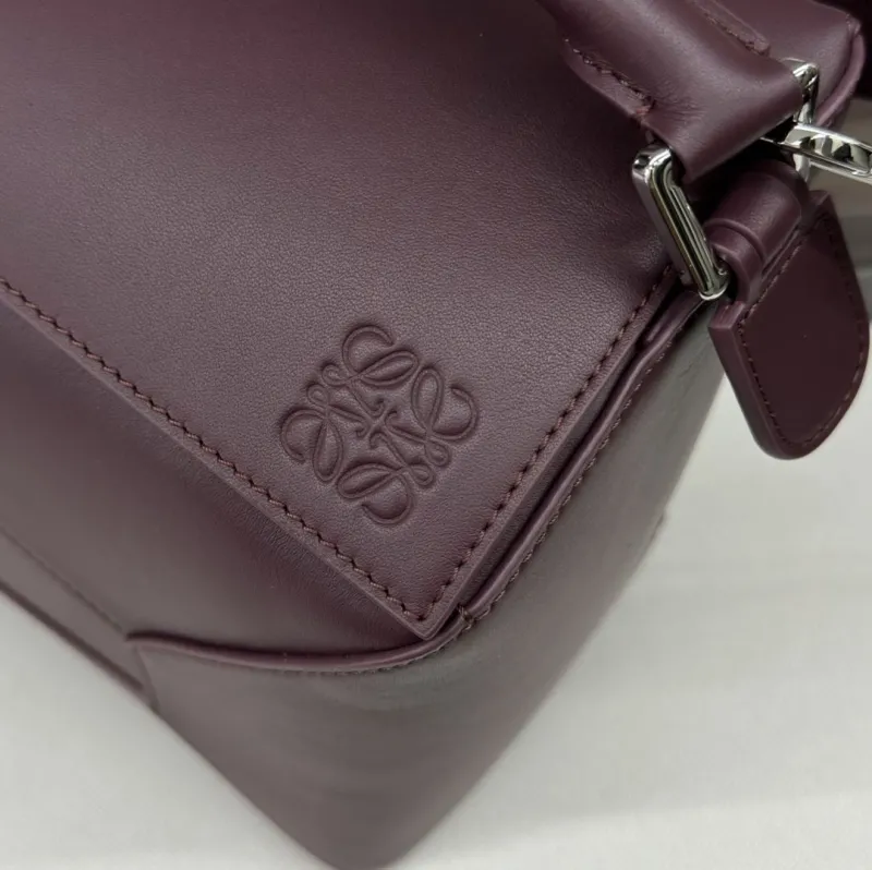 LOEWE Plum Leather Shoulder Bag 515 - Image 5