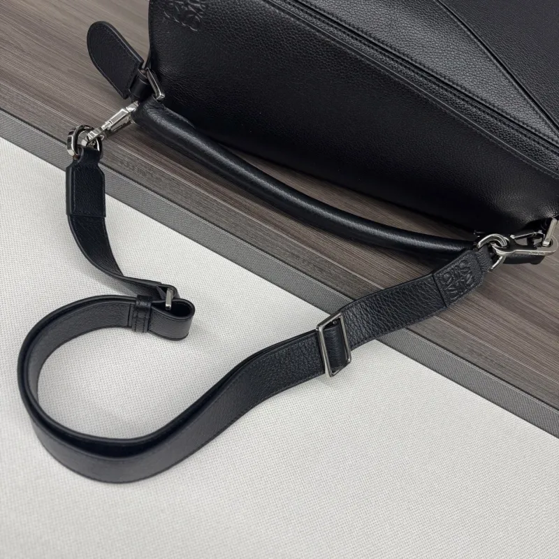 LOEWE Black Leather Crossbody Bag 518 - Image 7