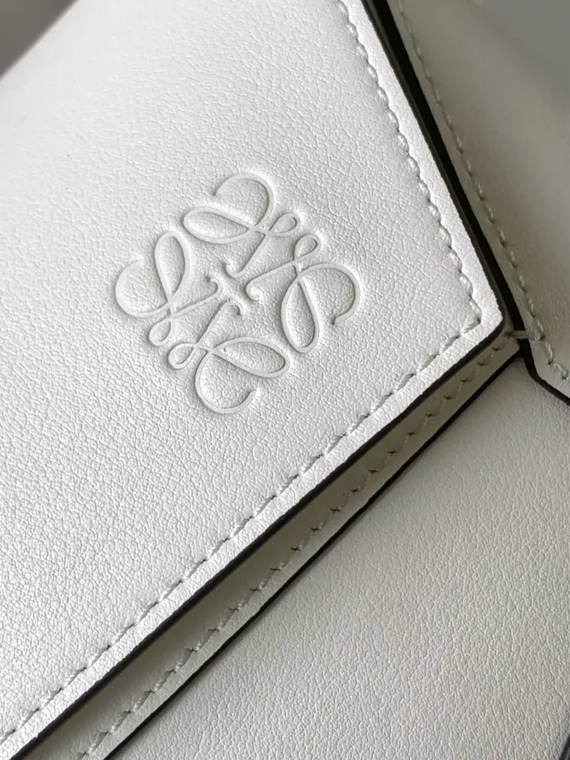 Loewe White Leather Shoulder Bag 526 - Image 5
